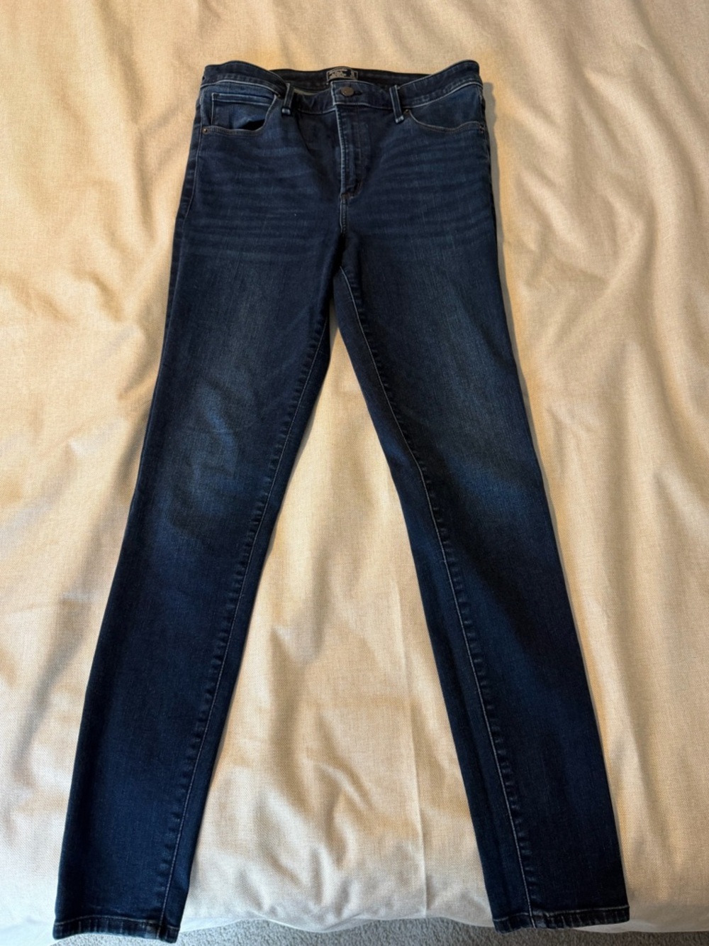 Abercrombie & Fitch Women's Dark Skinny Jeans